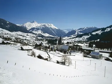 Saanerhof Bed and breakfast 3*