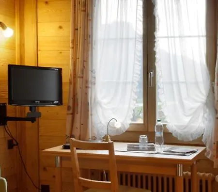 Saanerhof Bed and breakfast