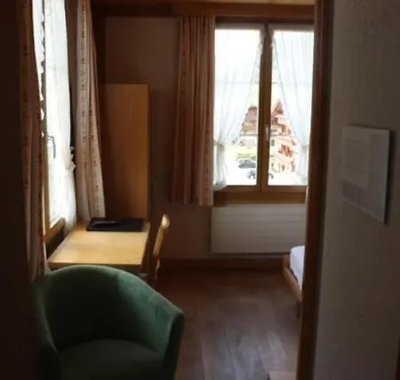 Saanerhof Bed & Breakfast Gstaad