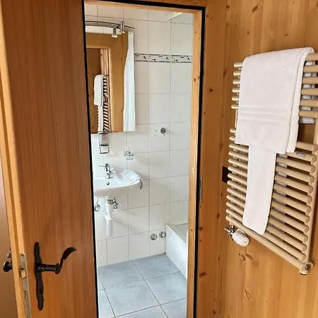Bed & Breakfast Saanerhof 3*