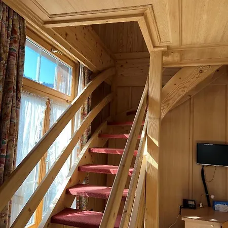 Saanerhof 3* Gstaad