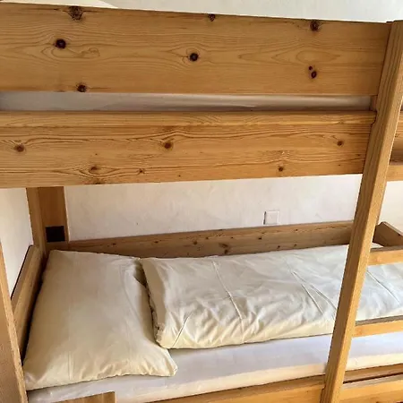 Saanerhof Bed & Breakfast 3*
